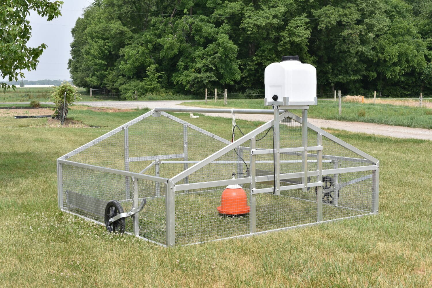 Broiler Chicken Coops | Raise A Healthy And Happy Flock